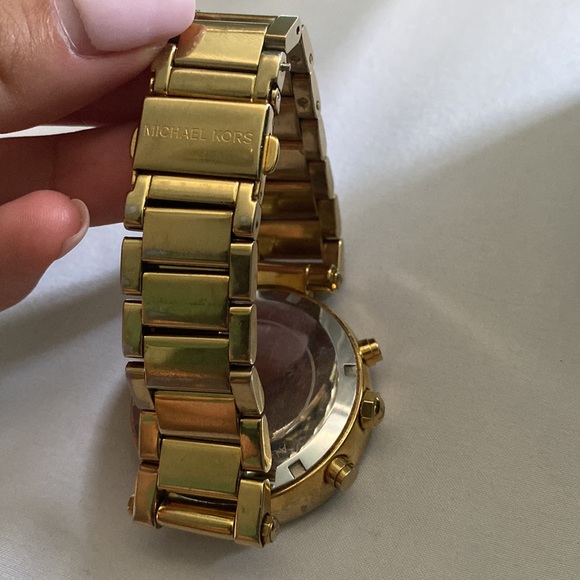 MICHAEL Michael Kors Watch - Picture 13 of 17